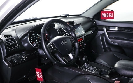 KIA Sorento II рестайлинг, 2014 год, 1 880 000 рублей, 16 фотография