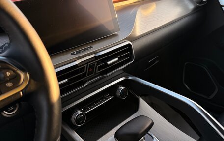 Geely Coolray I, 2023 год, 2 100 000 рублей, 8 фотография