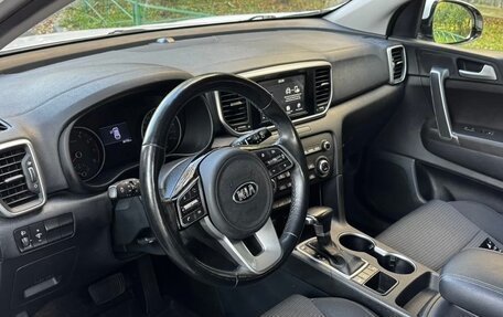 KIA Sportage IV рестайлинг, 2018 год, 2 200 000 рублей, 13 фотография