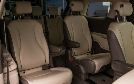 KIA Carnival, 2020 год, 3 990 000 рублей, 13 фотография