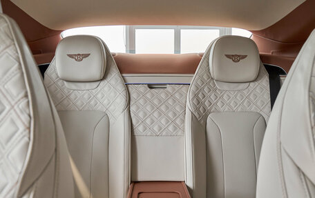 Bentley Continental GT III, 2018 год, 14 000 000 рублей, 14 фотография