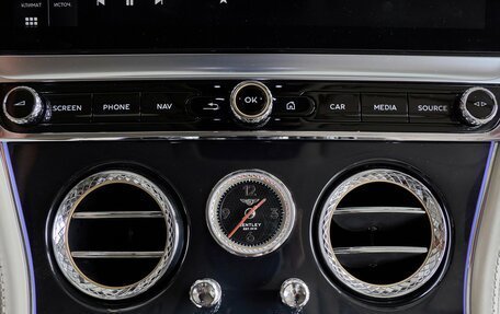 Bentley Continental GT III, 2018 год, 14 000 000 рублей, 16 фотография