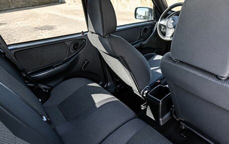 Chevrolet Niva I рестайлинг, 2019 год, 799 000 рублей, 14 фотография