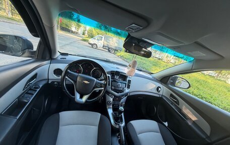 Chevrolet Cruze II, 2011 год, 640 000 рублей, 13 фотография