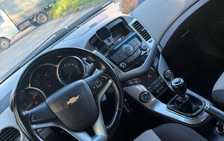 Chevrolet Cruze II, 2011 год, 640 000 рублей, 12 фотография