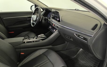 Hyundai Sonata VIII, 2021 год, 2 380 000 рублей, 11 фотография