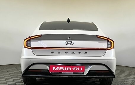 Hyundai Sonata VIII, 2021 год, 2 380 000 рублей, 5 фотография