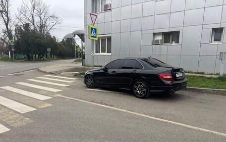 Mercedes-Benz C-Класс, 2011 год, 1 350 000 рублей, 2 фотография
