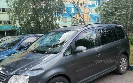 Volkswagen Touran III, 2005 год, 450 000 рублей, 8 фотография