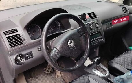 Volkswagen Touran III, 2005 год, 450 000 рублей, 13 фотография