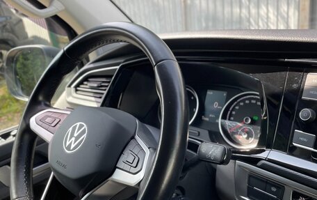 Volkswagen Caravelle T6 рестайлинг, 2021 год, 4 300 000 рублей, 12 фотография
