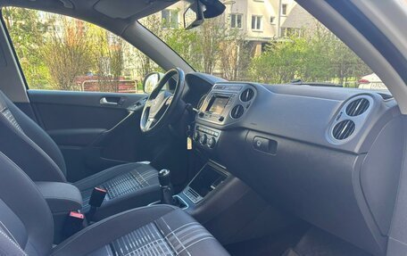 Volkswagen Tiguan I, 2015 год, 999 000 рублей, 11 фотография