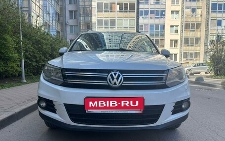 Volkswagen Tiguan I, 2015 год, 999 000 рублей, 2 фотография