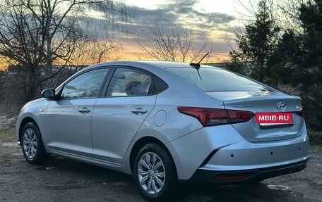 Hyundai Solaris II рестайлинг, 2020 год, 1 420 000 рублей, 6 фотография