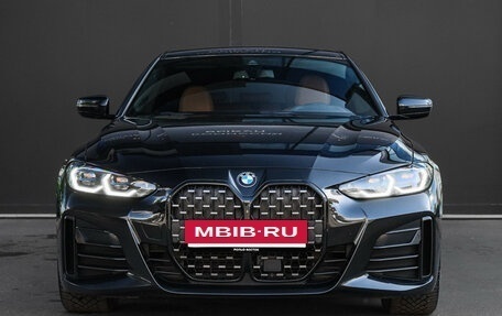 BMW 4 серия, 2022 год, 6 090 000 рублей, 3 фотография