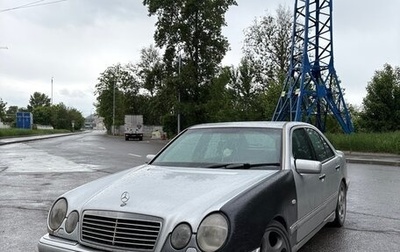 Mercedes-Benz E-Класс, 1998 год, 650 000 рублей, 1 фотография