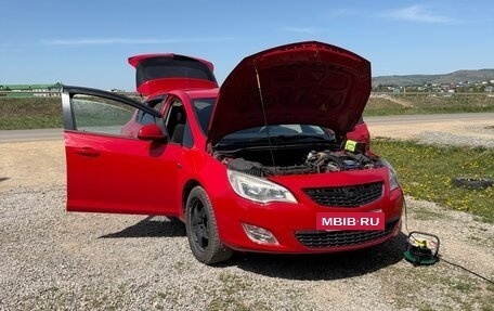 Opel Astra J, 2012 год, 530 000 рублей, 3 фотография
