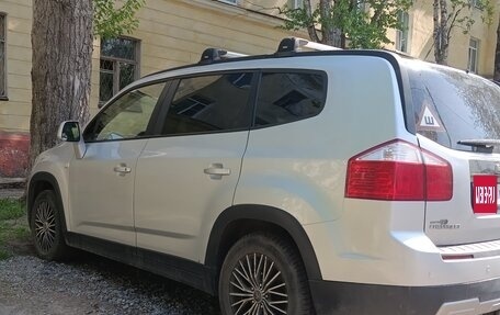 Chevrolet Orlando I, 2012 год, 880 000 рублей, 3 фотография