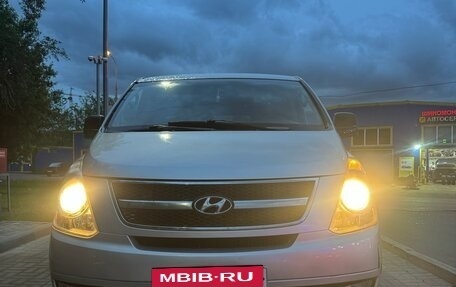 Hyundai Grand Starex Grand Starex I рестайлинг 2, 2009 год, 940 000 рублей, 13 фотография