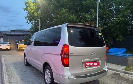 Hyundai Grand Starex Grand Starex I рестайлинг 2, 2009 год, 940 000 рублей, 8 фотография