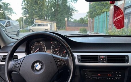BMW 3 серия, 2010 год, 1 050 000 рублей, 7 фотография