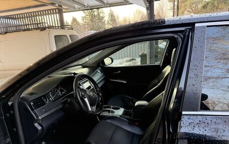 Toyota Camry, 2012 год, 1 080 000 рублей, 6 фотография