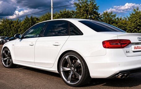 Audi A4, 2014 год, 1 900 000 рублей, 5 фотография