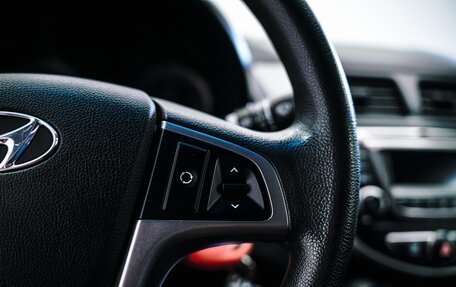 Hyundai Solaris II рестайлинг, 2015 год, 915 000 рублей, 20 фотография