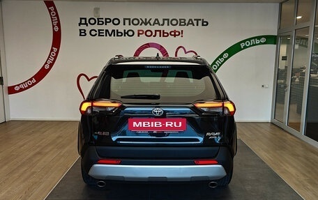 Toyota RAV4, 2025 год, 3 880 000 рублей, 5 фотография