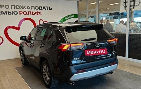 Toyota RAV4, 2025 год, 3 880 000 рублей, 7 фотография