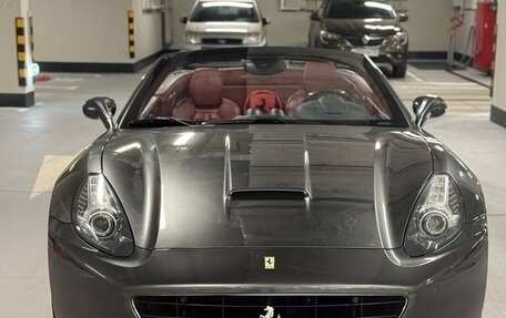 Ferrari California I рестайлинг, 2010 год, 9 500 000 рублей, 2 фотография