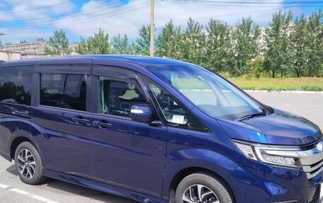 Honda Stepwgn IV, 2019 год, 2 150 000 рублей, 1 фотография