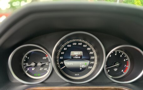Mercedes-Benz E-Класс, 2013 год, 1 900 000 рублей, 17 фотография