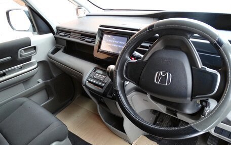 Honda Stepwgn IV, 2015 год, 1 430 000 рублей, 8 фотография