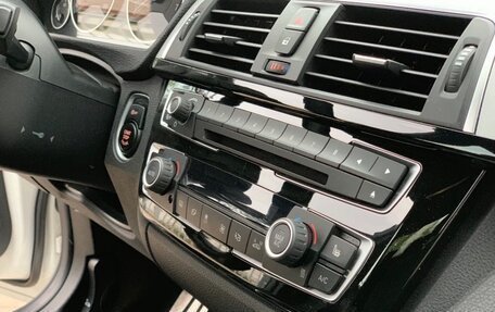 BMW 3 серия, 2017 год, 2 390 000 рублей, 13 фотография
