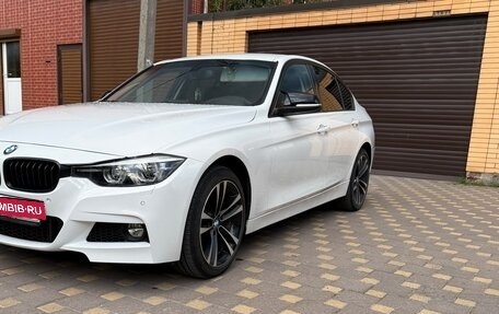 BMW 3 серия, 2017 год, 2 390 000 рублей, 10 фотография