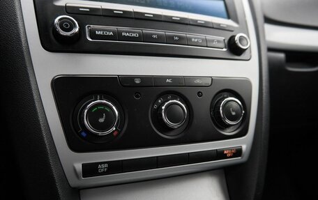 Skoda Octavia, 2011 год, 780 000 рублей, 10 фотография