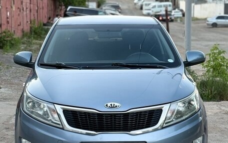 KIA Rio III рестайлинг, 2013 год, 915 000 рублей, 21 фотография