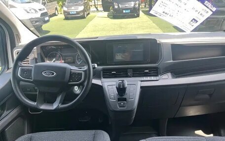 Ford Tourneo Connect, 2023 год, 1 500 000 рублей, 8 фотография