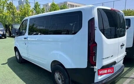 Ford Tourneo Connect, 2023 год, 1 500 000 рублей, 3 фотография