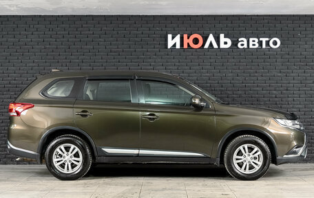 Mitsubishi Outlander III рестайлинг 3, 2019 год, 1 930 000 рублей, 8 фотография