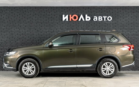 Mitsubishi Outlander III рестайлинг 3, 2019 год, 1 930 000 рублей, 7 фотография