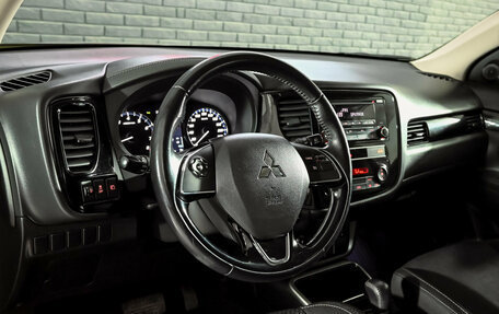 Mitsubishi Outlander III рестайлинг 3, 2019 год, 1 930 000 рублей, 11 фотография