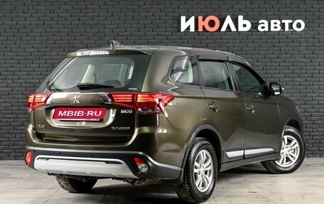 Mitsubishi Outlander III рестайлинг 3, 2019 год, 1 930 000 рублей, 4 фотография