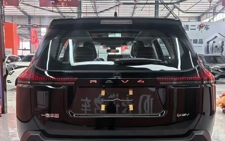 Toyota RAV4, 2026 год, 3 950 000 рублей, 7 фотография