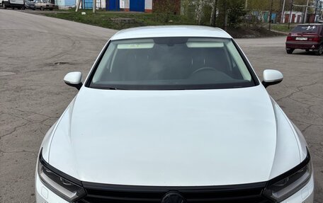 Volkswagen Passat B8 рестайлинг, 2016 год, 2 550 000 рублей, 6 фотография