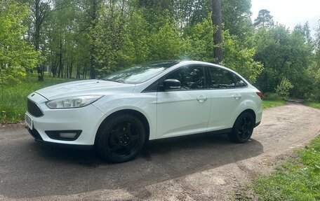 Ford Focus III, 2017 год, 990 000 рублей, 2 фотография