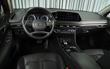 Hyundai Sonata VIII, 2019 год, 2 470 000 рублей, 6 фотография