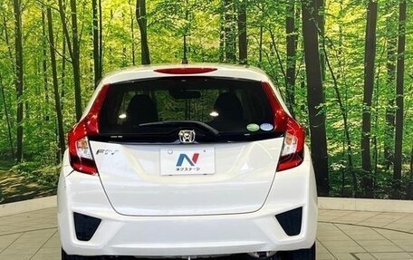 Honda Fit III, 2015 год, 900 000 рублей, 4 фотография