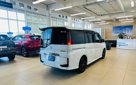 Honda Stepwgn IV, 2019 год, 2 499 999 рублей, 6 фотография